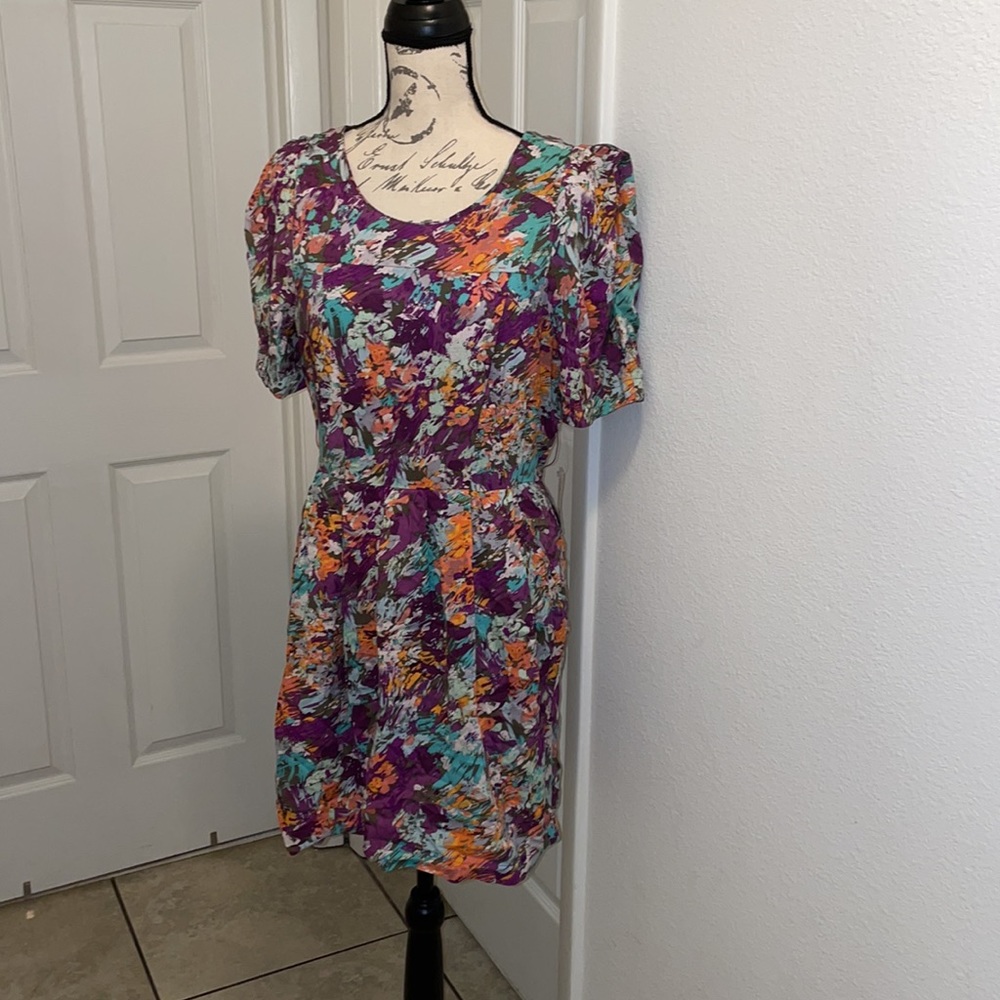 NWT Cute artistic colorful women’s dress w pockets forever 21